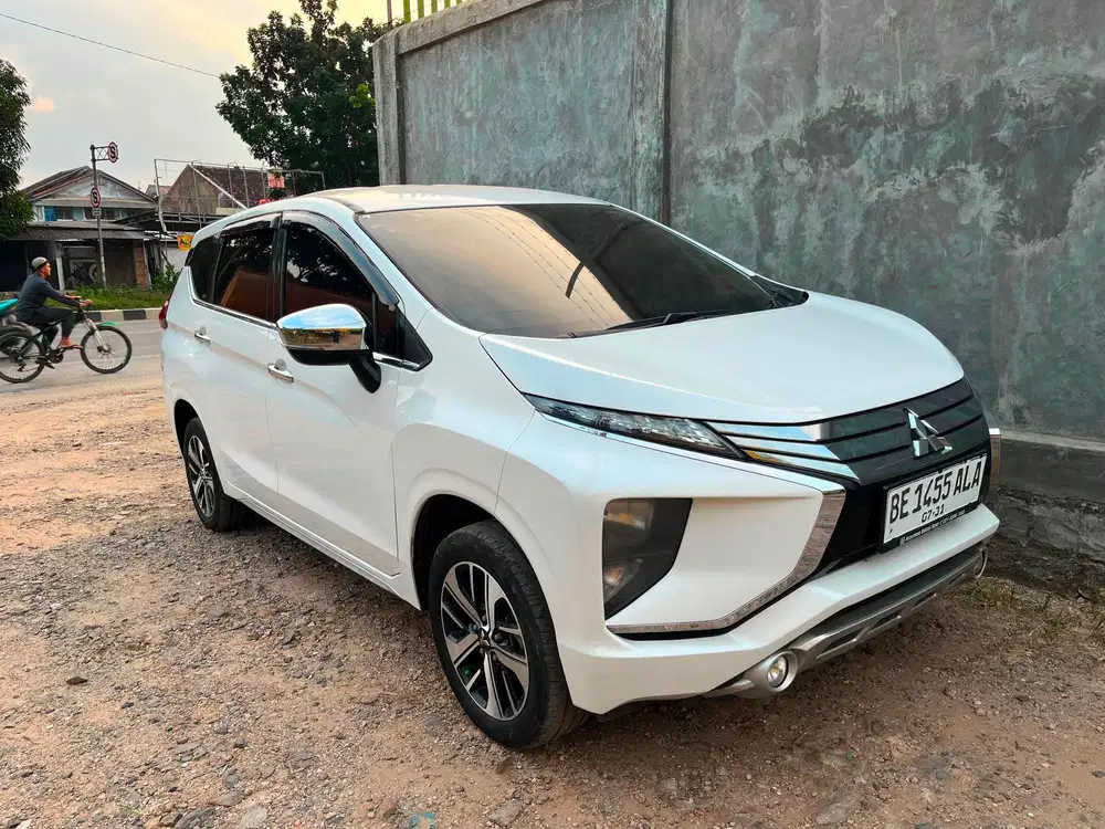 XPANDER ULTIMATE PUTIH