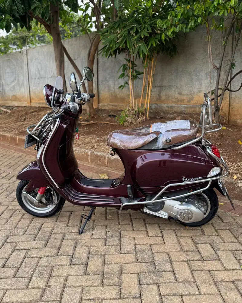 VESPA LXV 150 3V 2013 TERMURAH