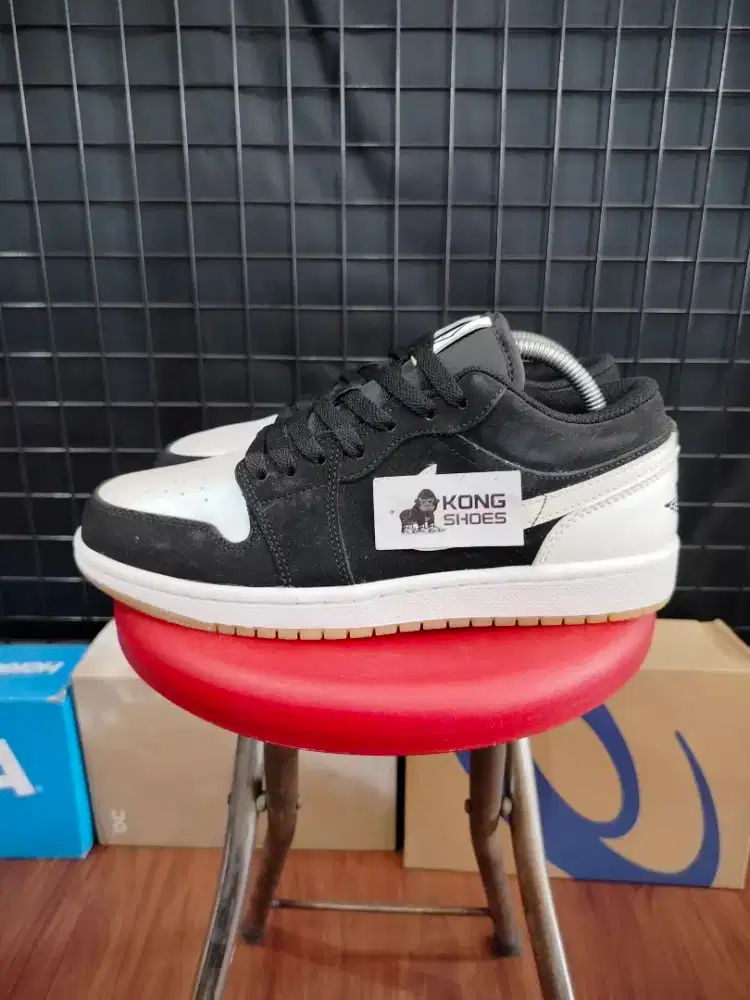 SEPATU AJ 1 LOW DIAMOND SHORTS