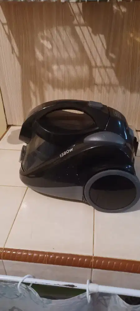 Vacum cleaner berfungsi baik minus filter