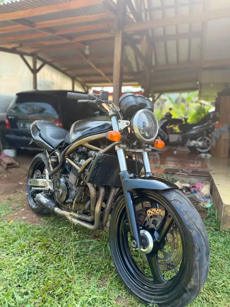 Suzuki bandit 400