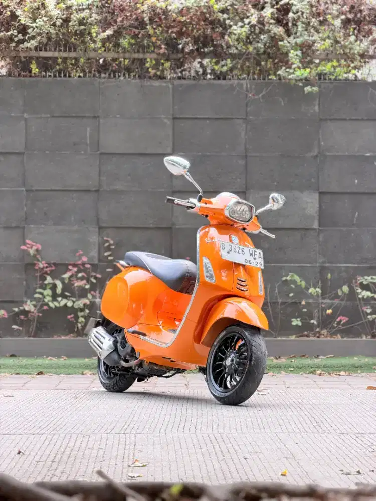 DIJUAL PIAGGIO VESPA SPRINT 150 IGET ABS THN 2018 PERFECT CONDITION