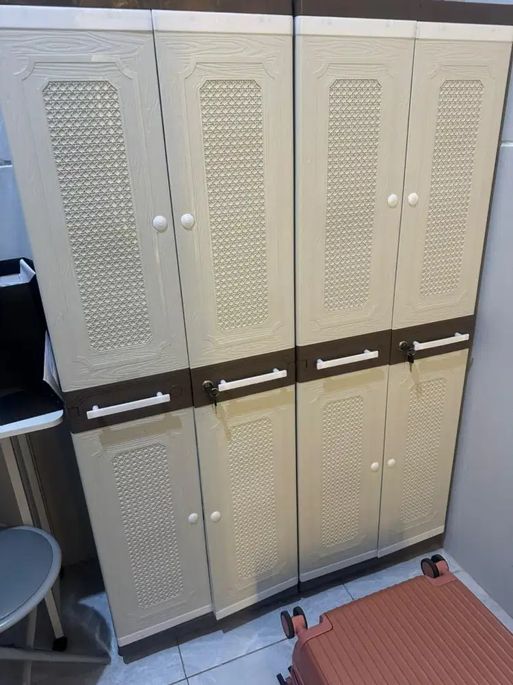 Lemari plastik wood ratan