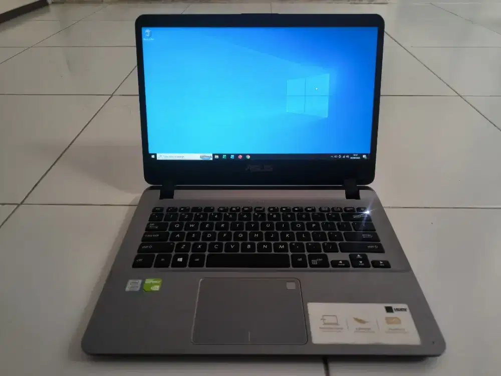 Laptop ASUS Vivobook 14 X407UF