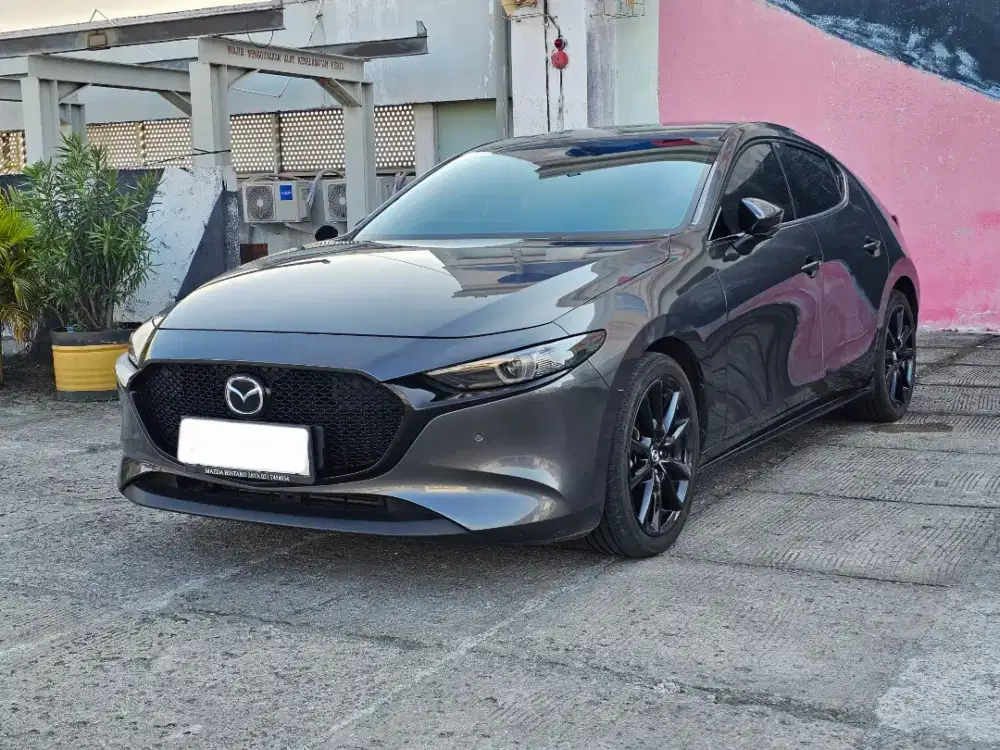 Mazda 3HB 2024 KM 13 ribu Abu Abu