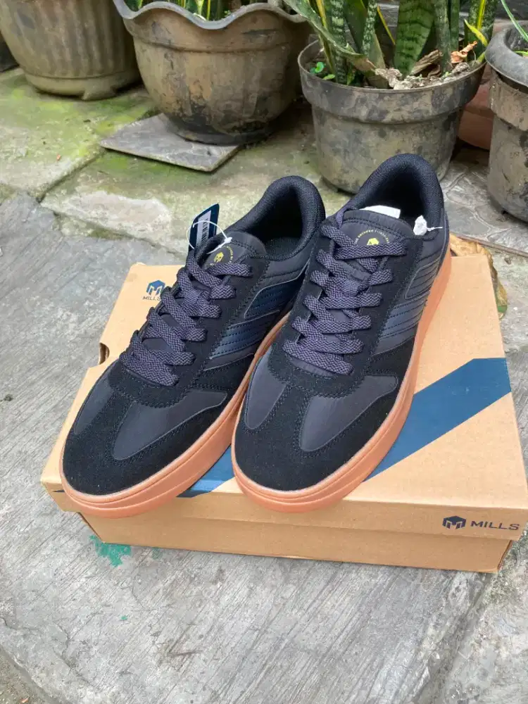 Sepatu Mills Dreamer 2