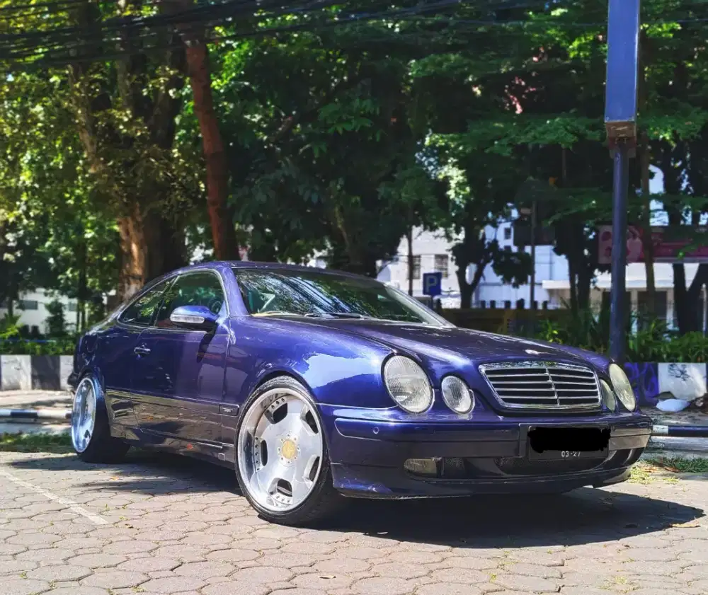 Mercedes Benz CLK 200 avantgarde bkn BMW f30 320i 330i c300 c250