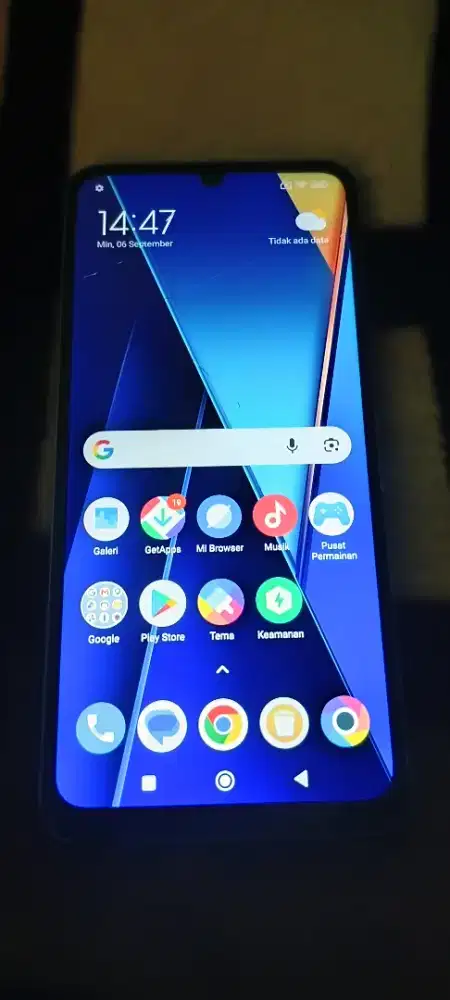 Asalammualaikum wrb. Di jual aja hp poco C65 ram 8+4/256 normal banget