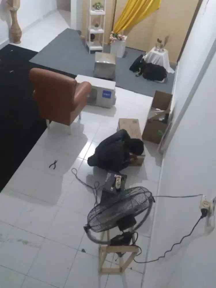 Bongkar pasang ac , cuci ac, perbaikan ac, tambah atau isi ulang freon