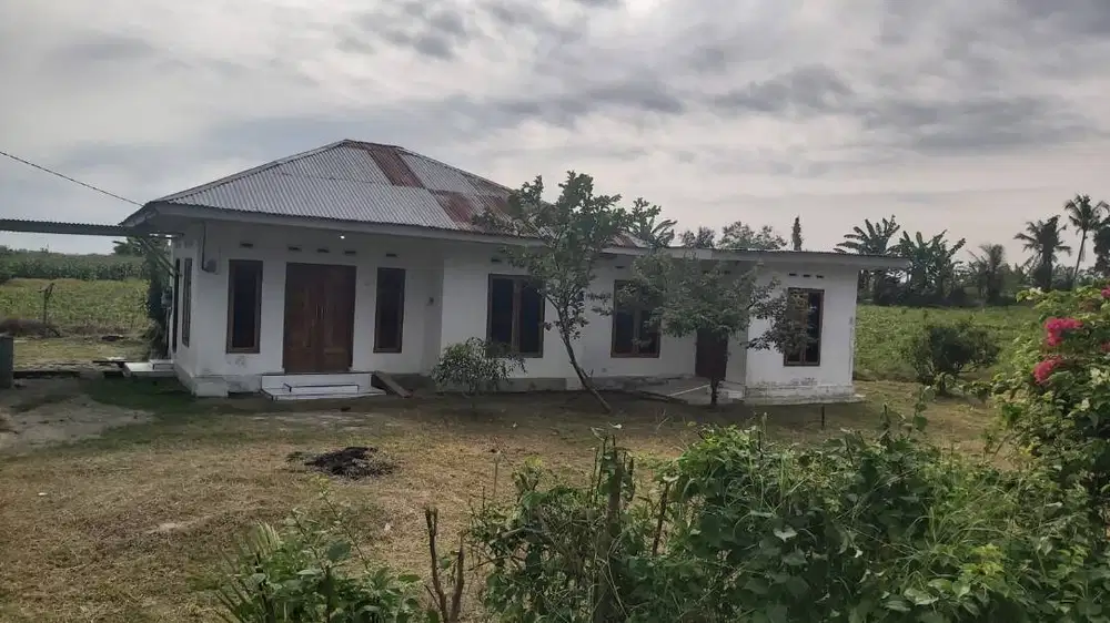 Dijual tanah beserta bangunan rumah 2 kamar