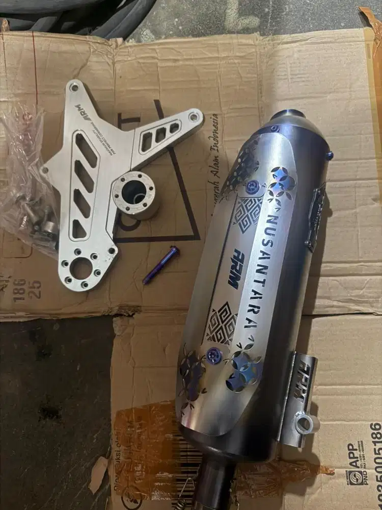 Knalpot ARM Nusantara warna burn ungu & swing arm Arumi VARIO LED NEW
