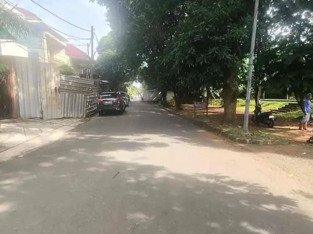 Dijual Kavling Berlokasi Strategis dengan Harga Di bawah NJOP, Di Pondok indah