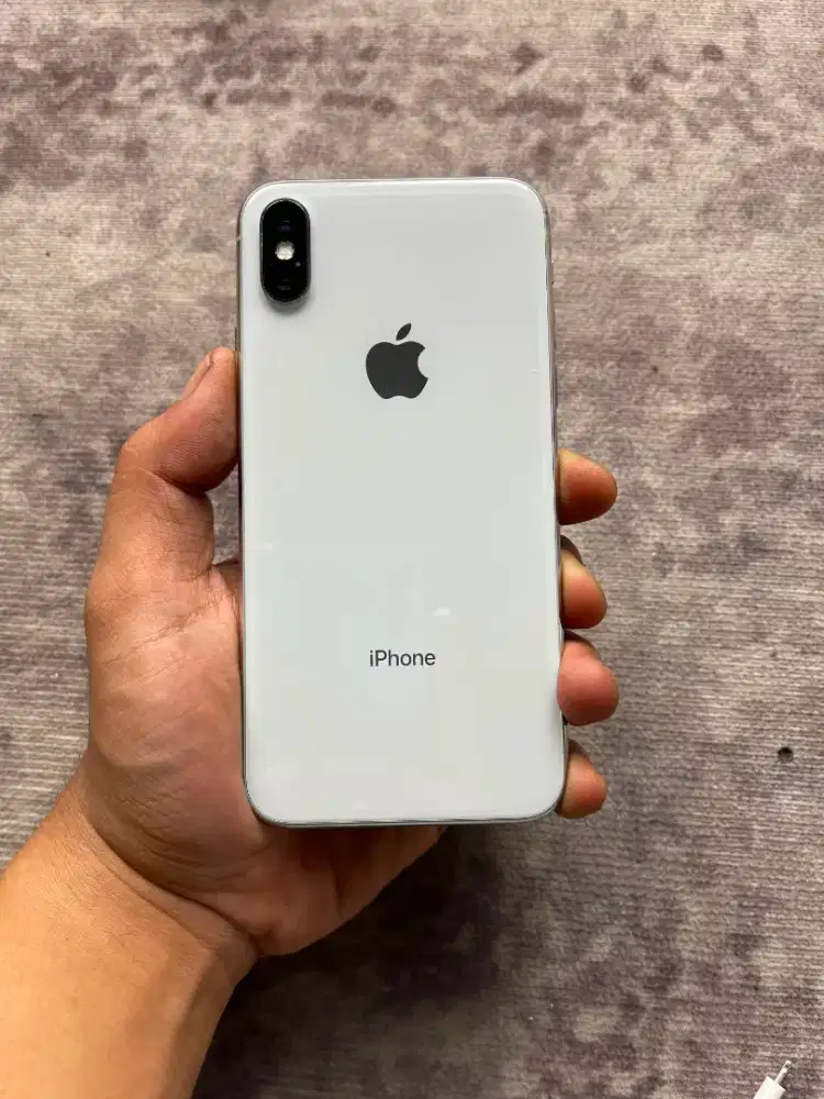 iPhone X 64GB Warna Silver All Operator