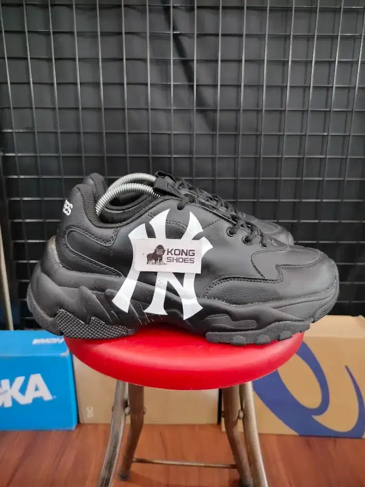 SEPATU MLB BIG BALL CHUNGKY NY BLACK WHITE