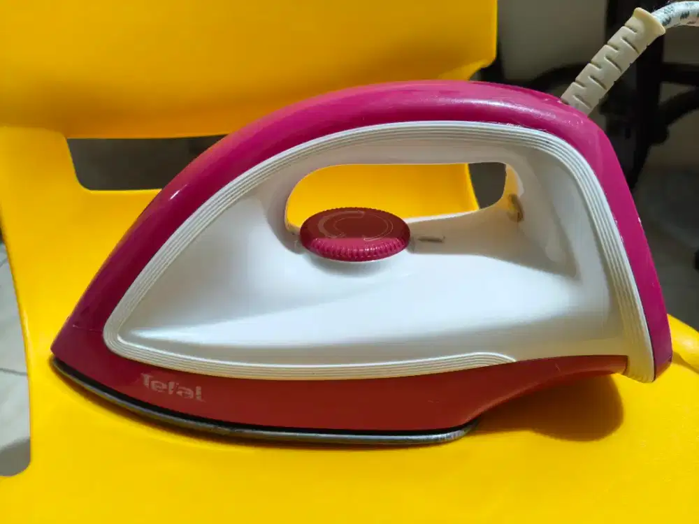 Setrika Merk TEFAL