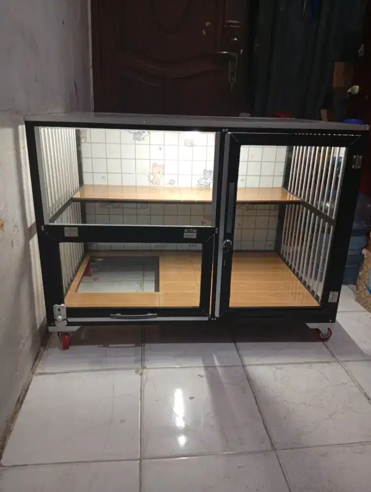 Kandang kucing alumunium brown