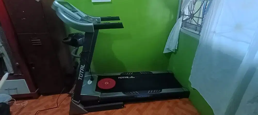 Treadmill Total Fitness 270