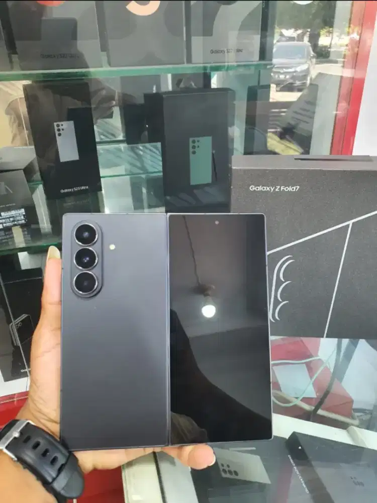 Samsung Z fold 7 12/512gb hitam like new fullset
