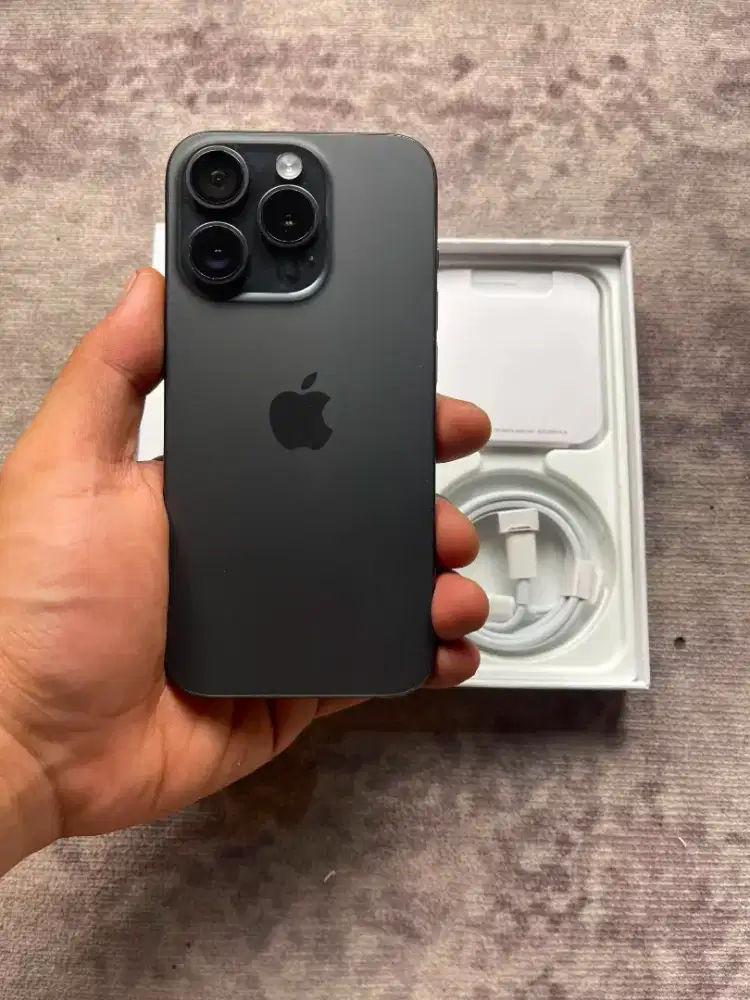 iPhone 15 Pro 256GB Black Titanium All Operator
