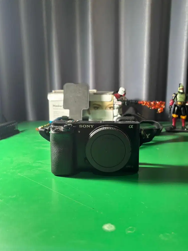 Dijual kamera Sony a6000 + lensa Sony E 18-105mm f4 OSS