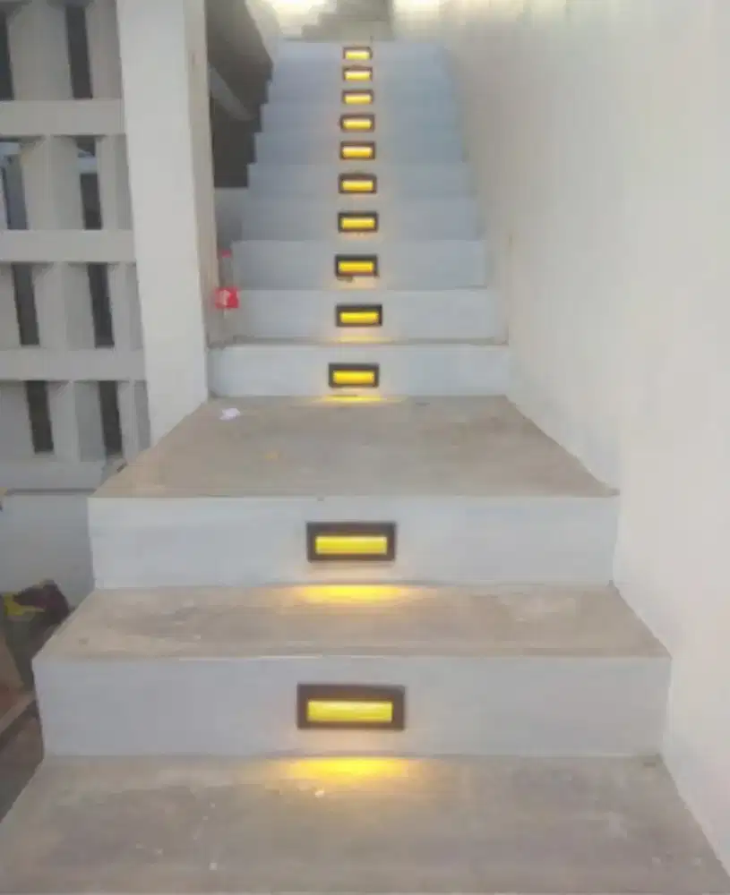 Tukang listrik panggilan
