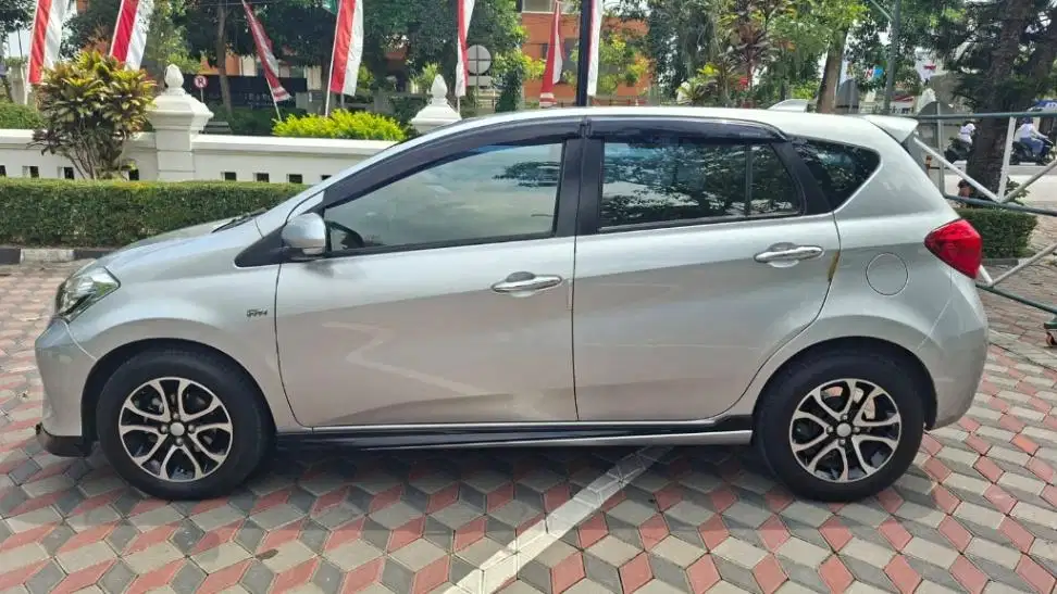 Daihatsu Sirion 1.3 Bensin 2021