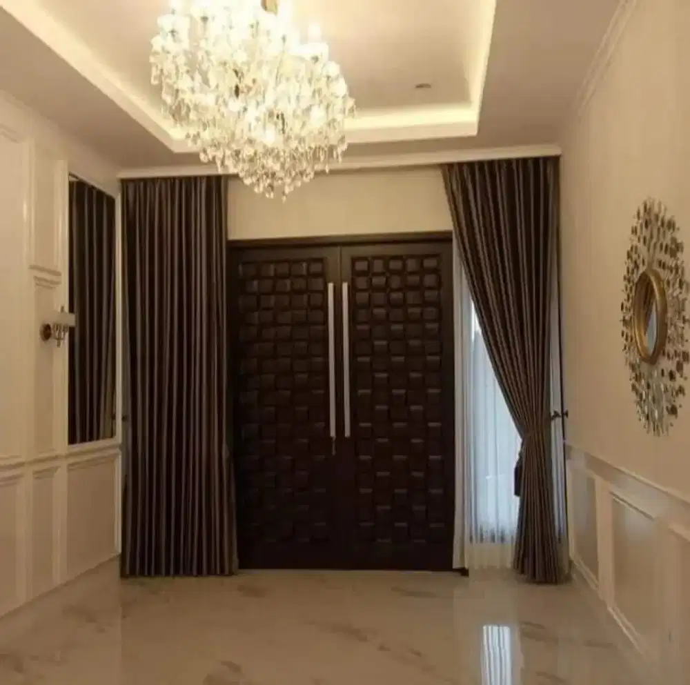 RUMAH KOK GITU - pantes belum pake tirai dari kita