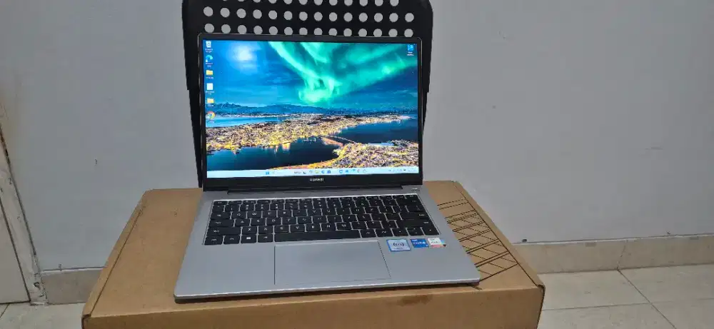Huawei D14 Gen 12th I5 1240P