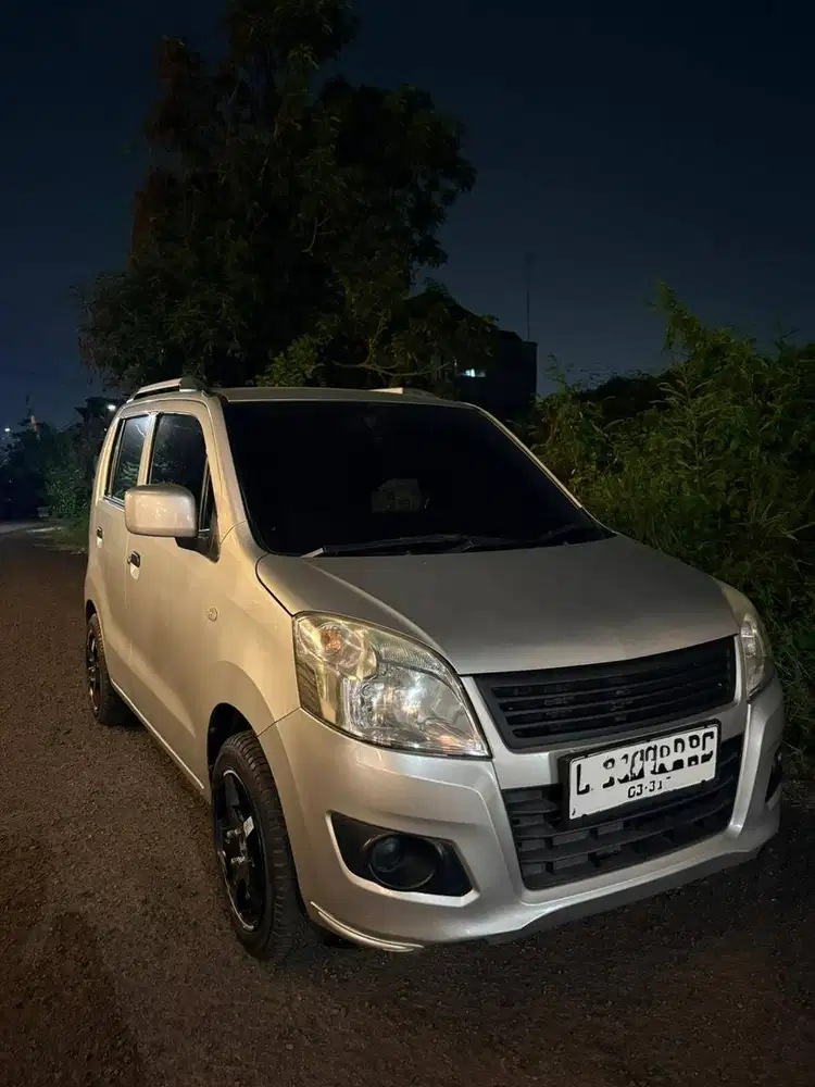 Mobil Pribadi Suzuki Karimun Wagon R GL M/T 2015