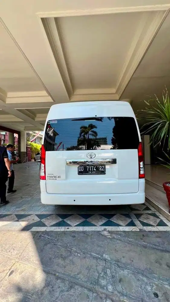 Hiace Premio 2,8 M/T