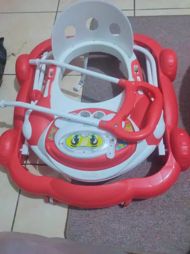 Baby Walker Family Bekas/Second Murah Kokoh - Minus Musik & Jok Kotor