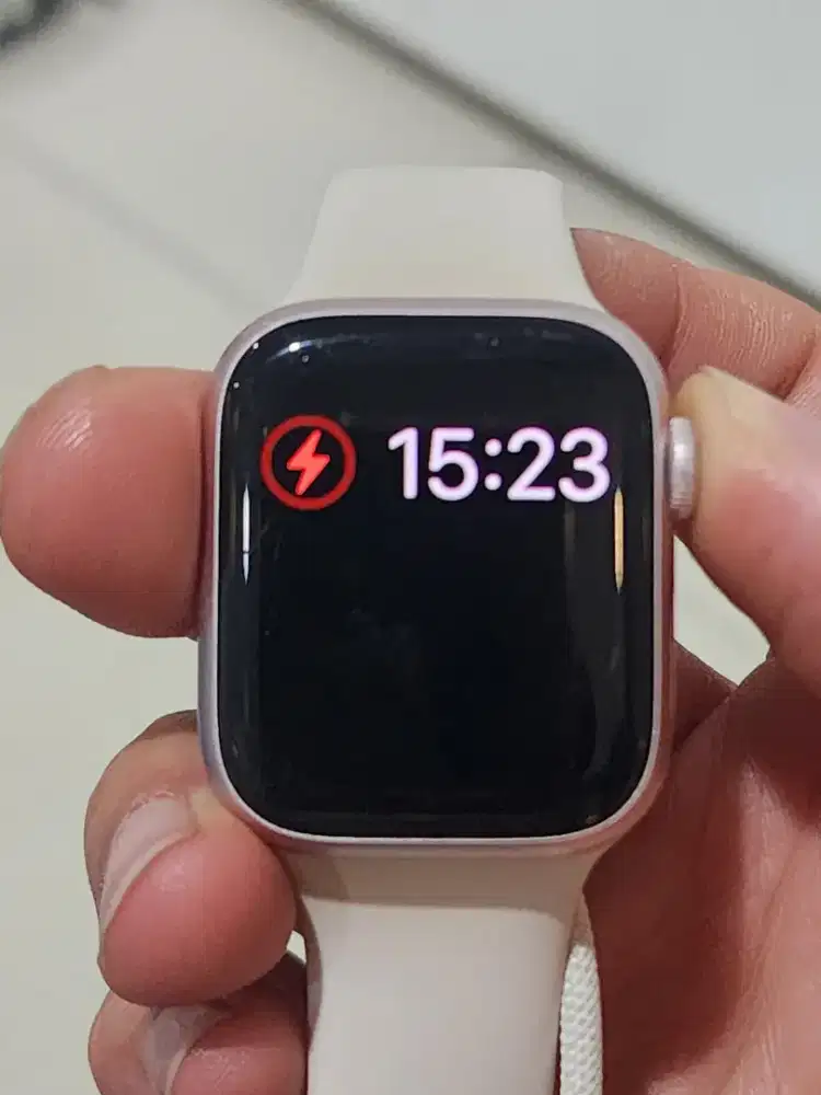 Apple watch 9 rose gold second fungsi normal tidak crack