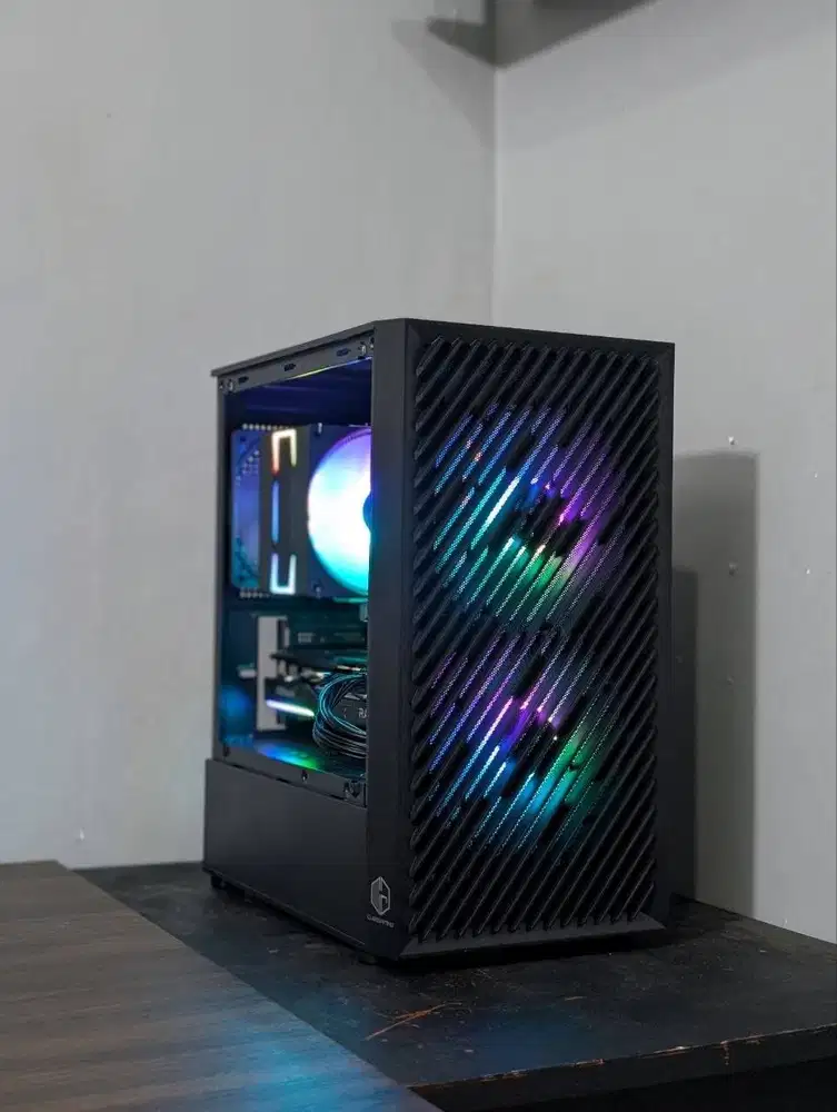 PC Gaming Rendering Ryzen 7 + RX 9060 XT 16GB 32/1TB