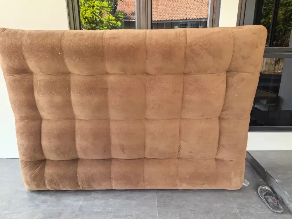 Headboard King Size Premium Warna Cokelat – Elegan & Mewah