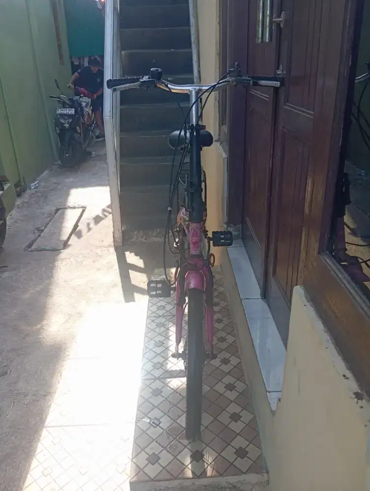 Di jual sepeda lipat merek Exotic
