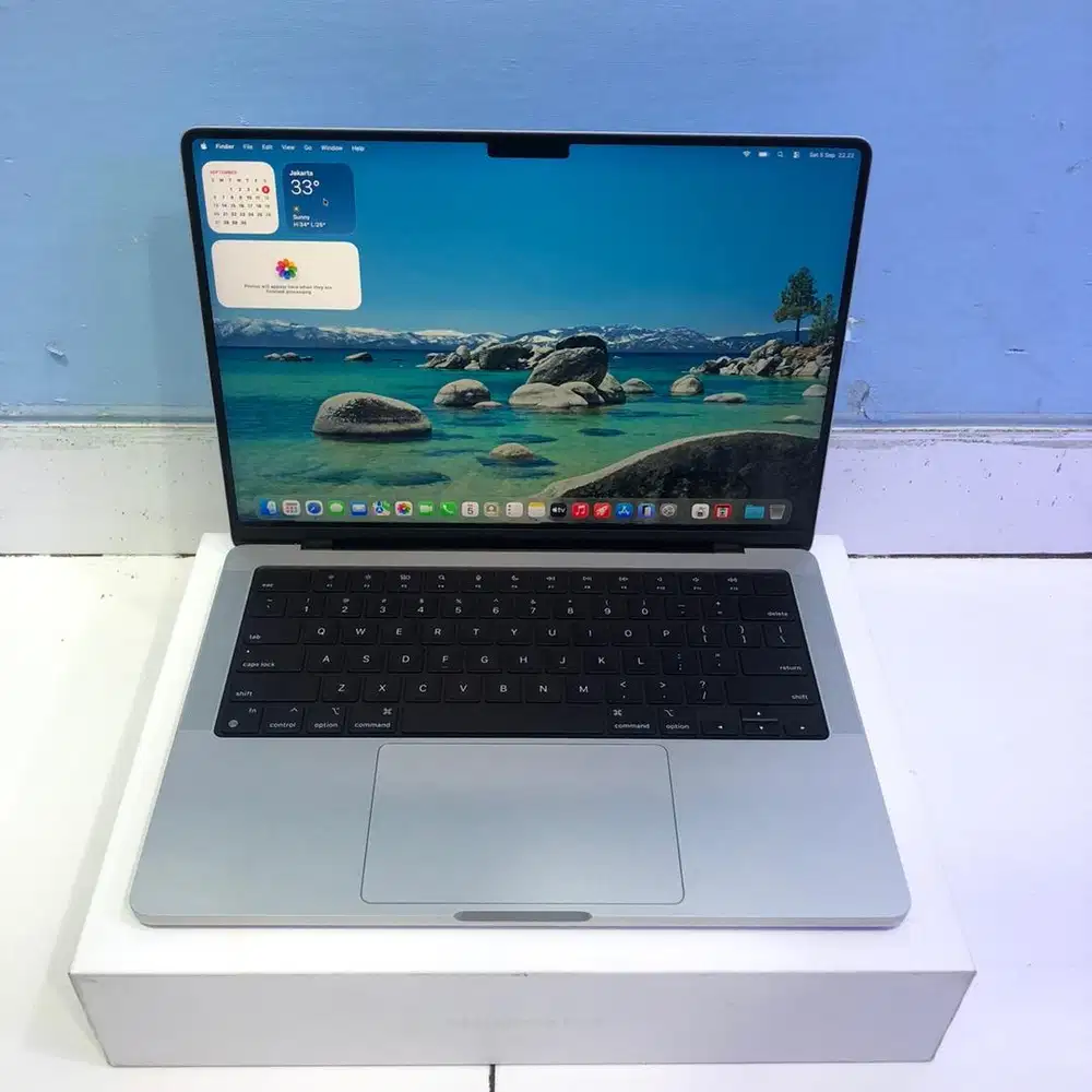 MacBook Pro M3 2023 14-inch RAM 8GB SSD 512GB Fullset Mulus