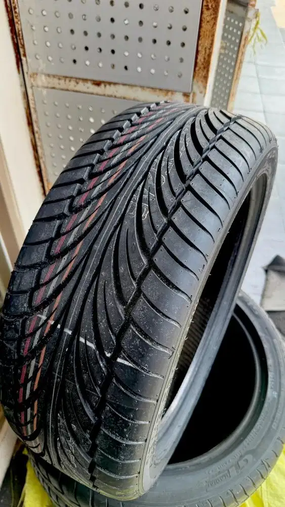 Ban mobil ukuran 215/45 R17