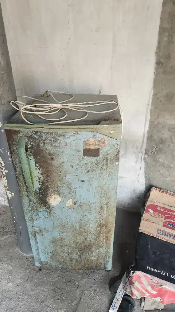 Dijual Kulkas Hidup dan Beku