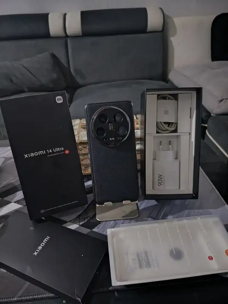 XIAOMI 14 ULTRA 16+6/512GB BLACK FULLSET RESMI INDO NO MINUS BISA TT