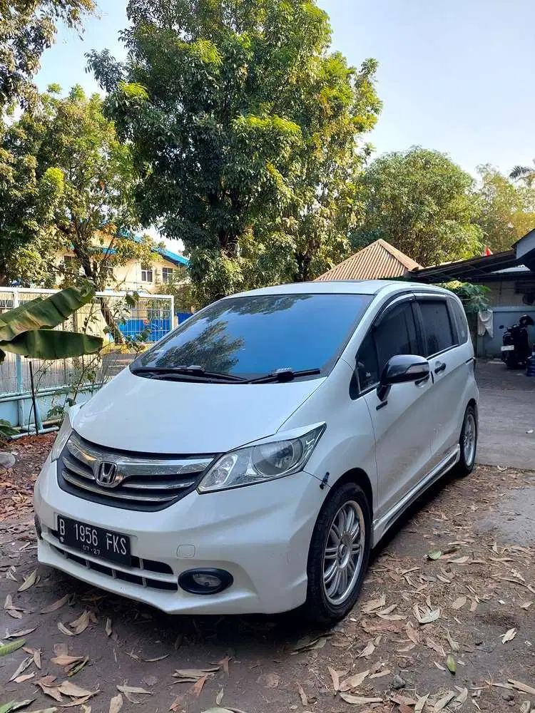 Honda Freed 2013 Bensin