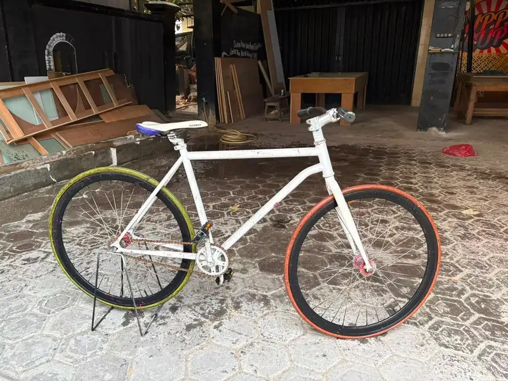 Sepeda fixie bekas