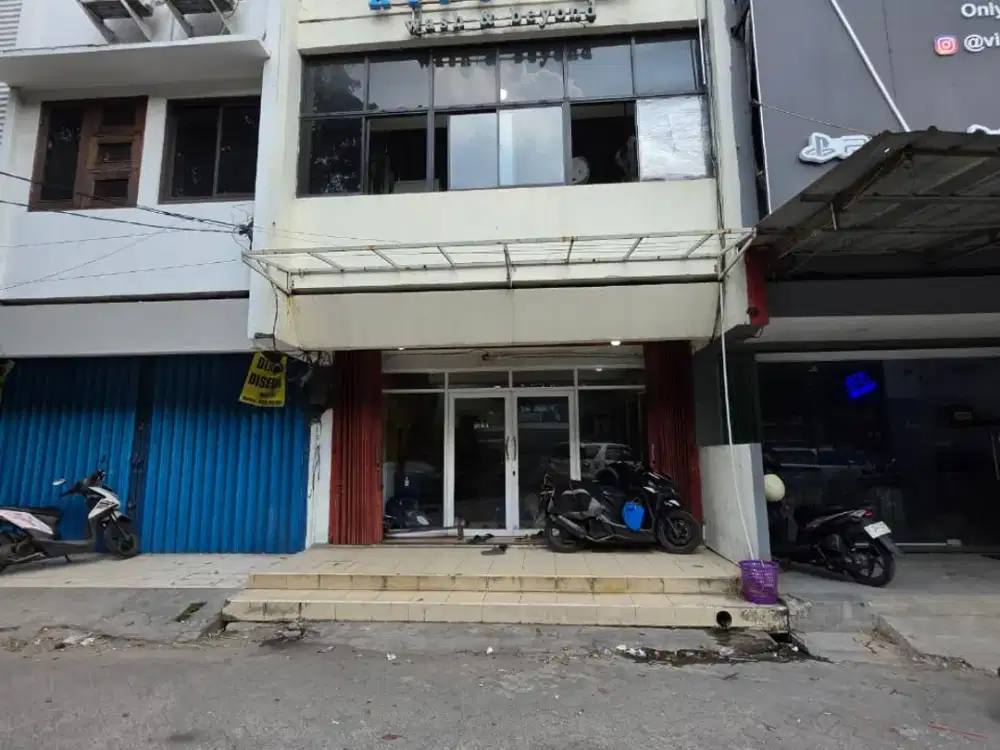 disewakan ruko di danau sunter utara 2,5 lantai bagus
