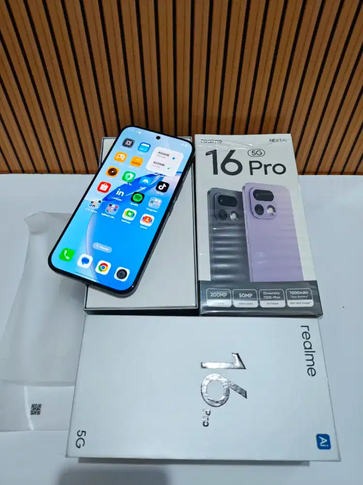 Realme 16 pro 5g 12/256 GB