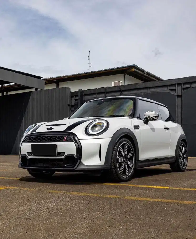 Mini cooper S 2.0 3-door hatchback new LCI model / 3door 3 door