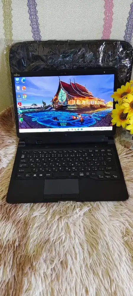 Laptop Tablet 2-in-1 Fujitsu Tab Arrows Tab Q7310/i5-10310/8GV/256GB