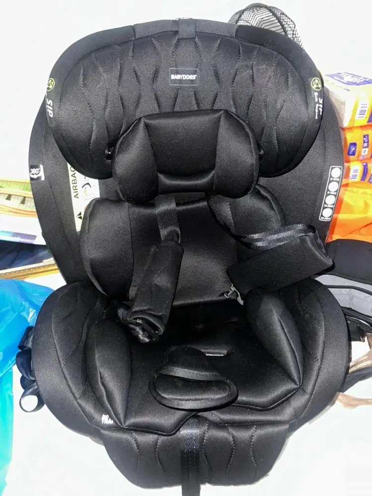 Carseat merk babydoes warna item