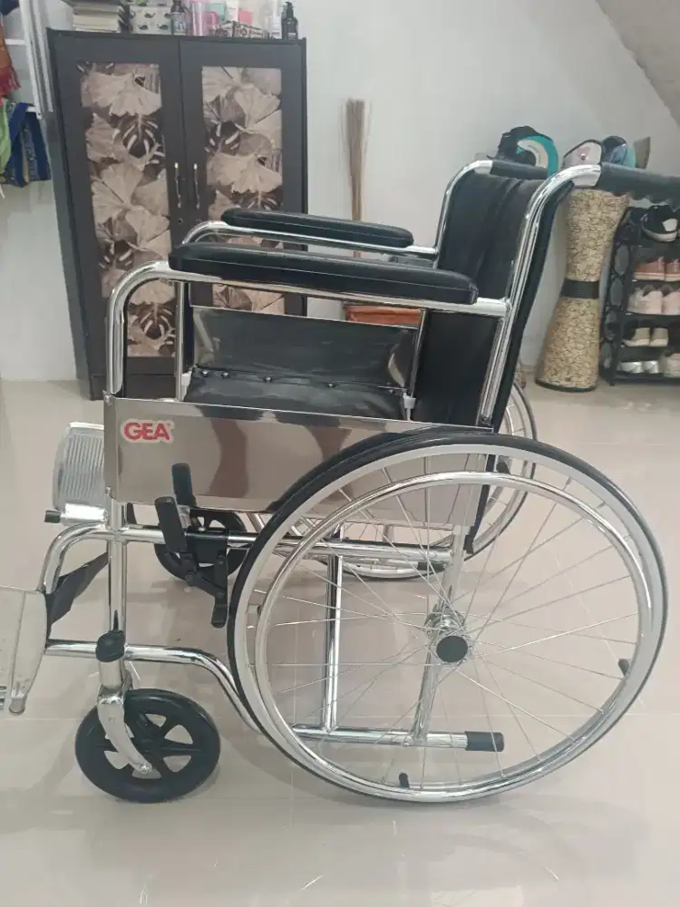 Kursi Roda GEA Bagus