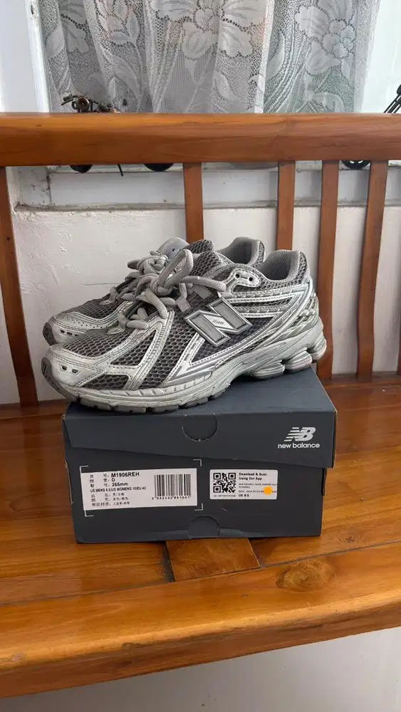 New Balance 1906R grey harbour