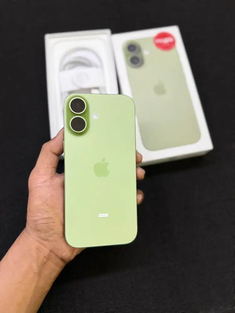 iPhone 17 Basic 256GB ibox garansi agustus 2027