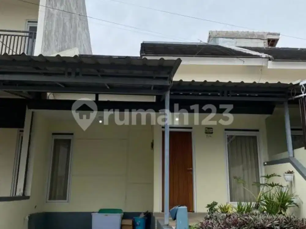 Rumah Bagus Di Dalam Komplek Shm Di Cibiru Kota Bandung